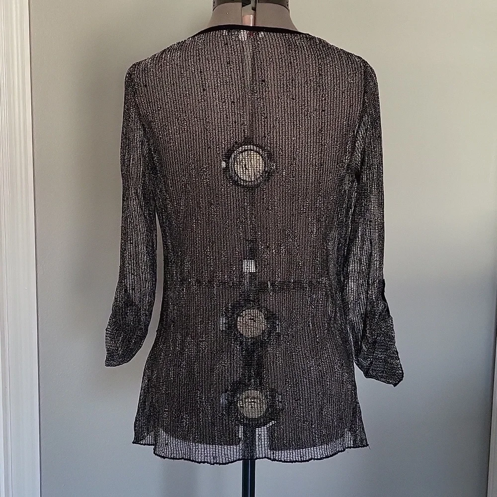 Variations Top - Picture 3 of 8
